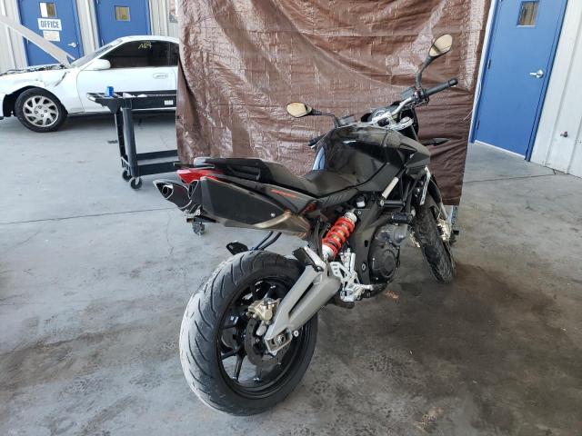 2016 APRILIA SHIVER 750 ZD4RAC01XGS001643