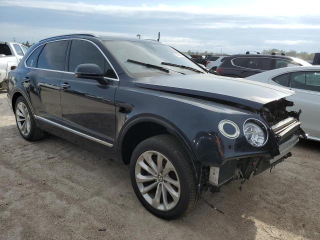 2017 BENTLEY BENTAYGA SJAAC2ZV0HC016068