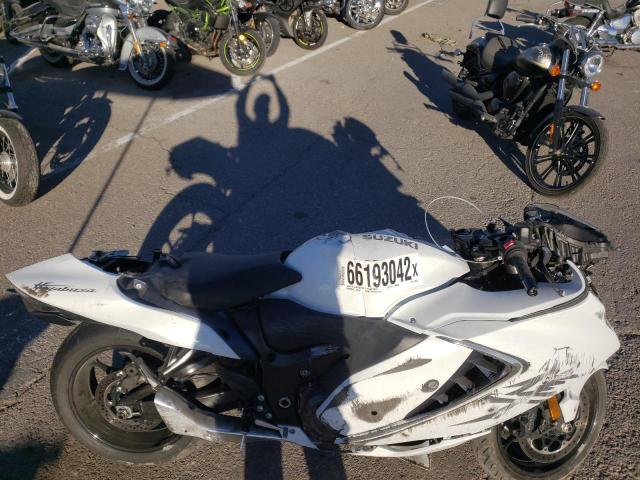 2022 SUZUKI GSX1300 RR JS1EJ11B8N7102356