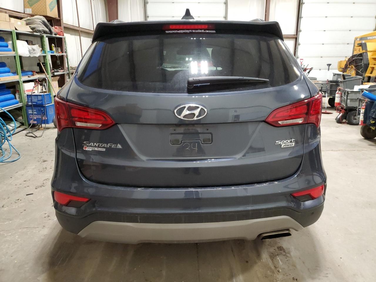 5NMZUDLBXJH068775 2018 Hyundai Santa Fe Sport