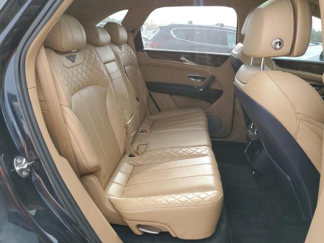 2017 BENTLEY BENTAYGA SJAAC2ZV0HC016068