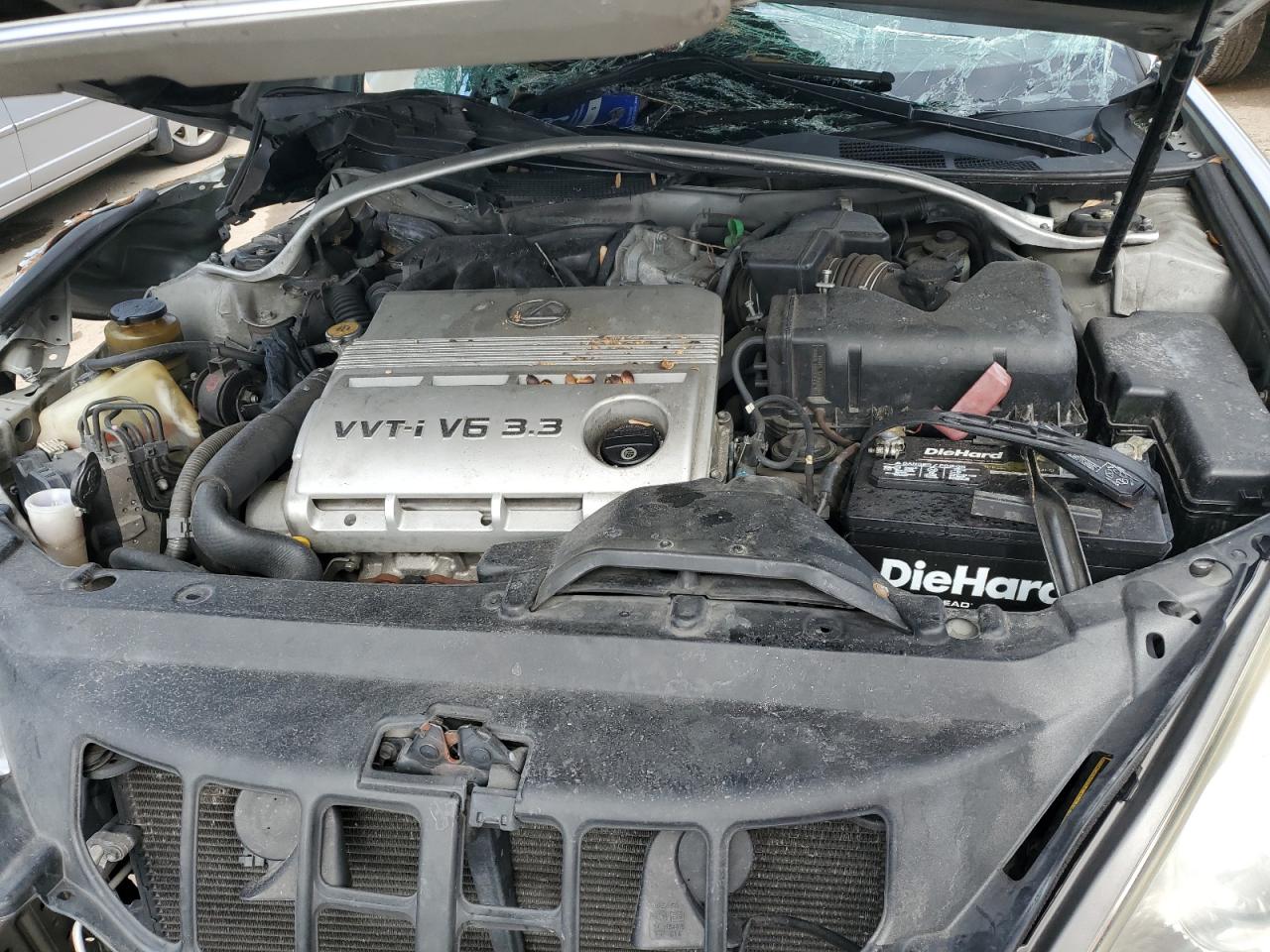 2004 Lexus ES - Image 11