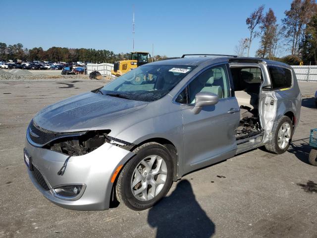 VIN 2C4RC1BG7HR654803 2017 CHRYSLER PACIFICA no.1