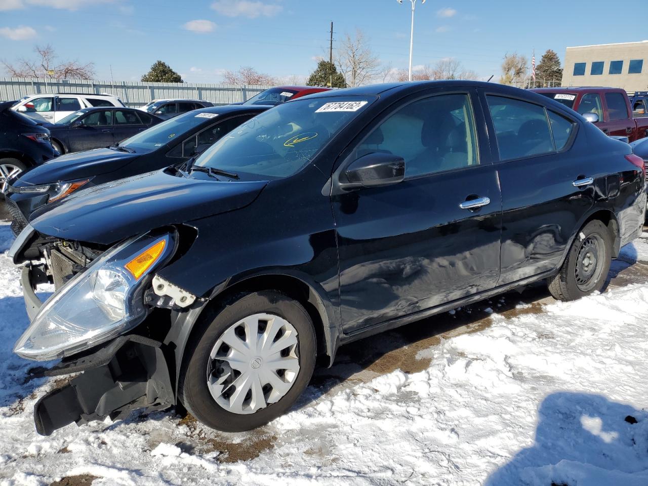 3N1CN7AP5JL883930 NISSAN VERSA SEDA 2018