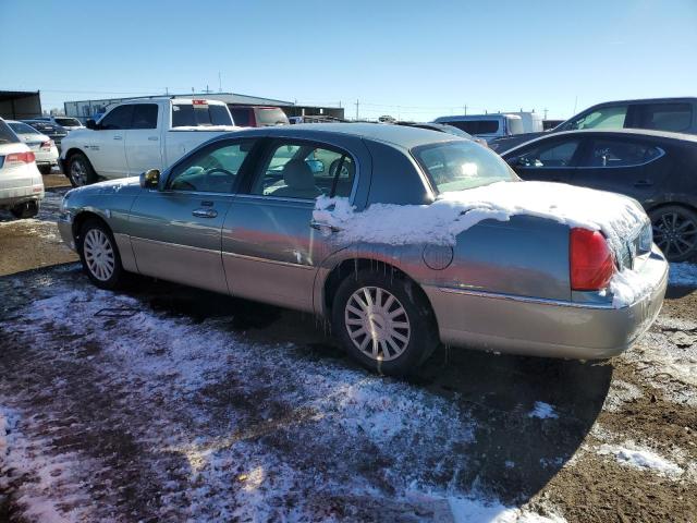 1LNHM82W55Y661776 Lincoln Town Car Signature Limited