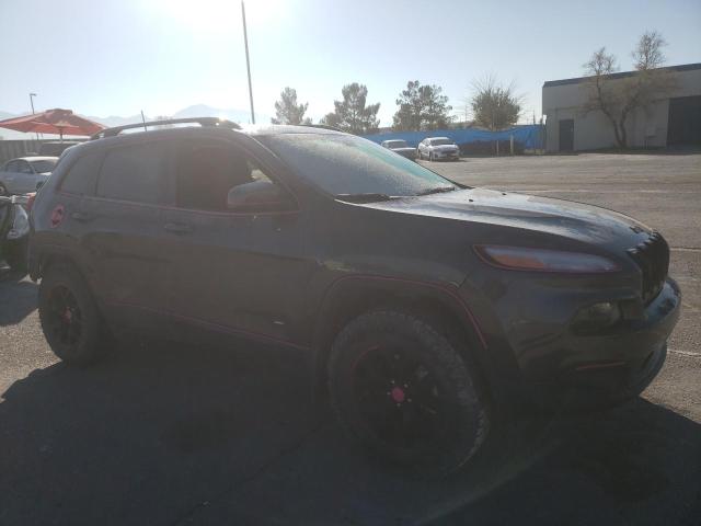 1C4PJMCSXGW218714 Jeep Cherokee Latitude
