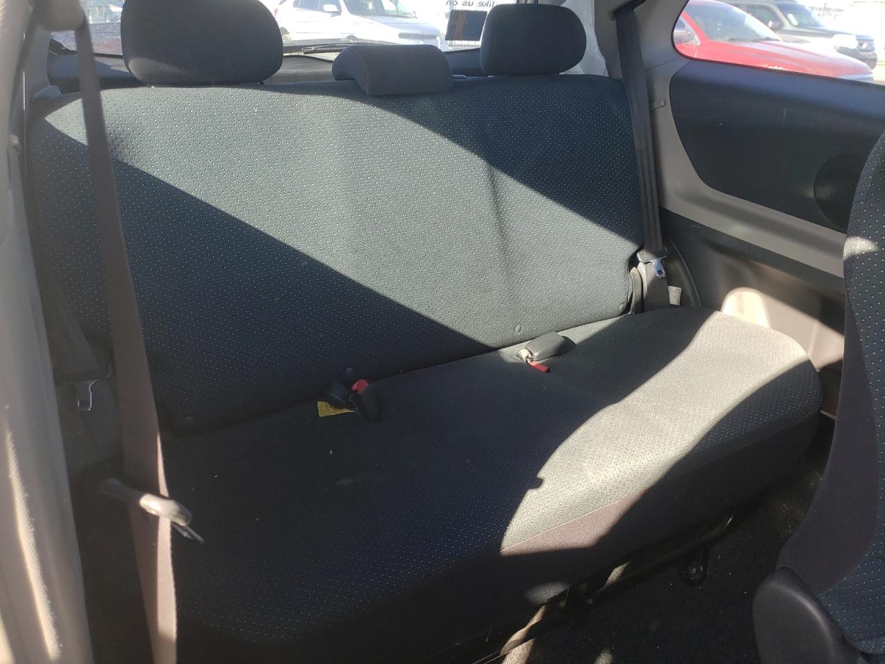 2008 Toyota Yaris - Image 10