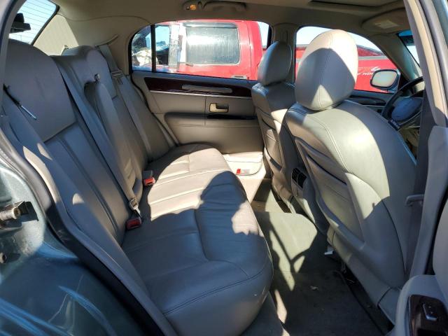 1LNHM82W55Y661776 Lincoln Town Car Signature Limited