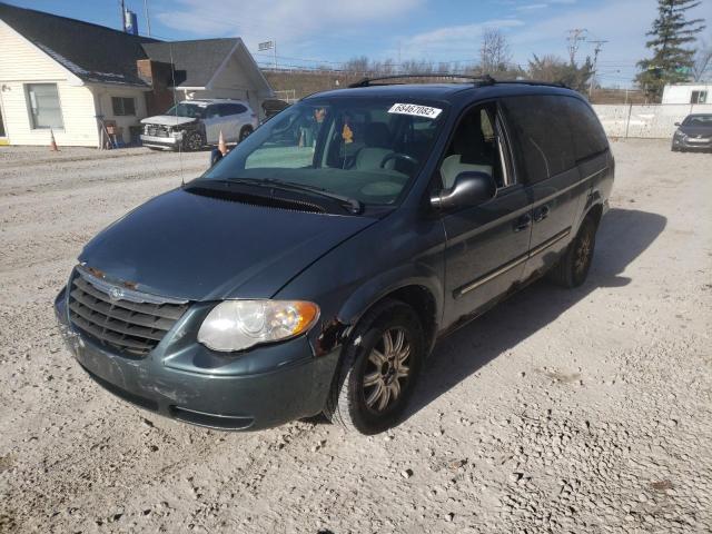 Salvage cars for sale from Copart Northfield, OH: 2006 Chrysler Town & Country