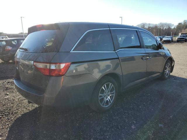 VIN 5FNRL5H67DB077279 2013 HONDA ODYSSEY no.3