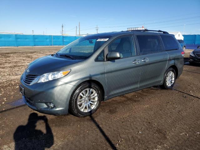 Salvage cars for sale from Copart Brighton, CO: 2013 Toyota Sienna XLE