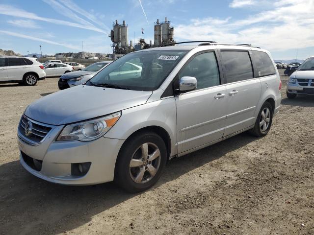 2009 Volkswagen Routan SEL Premium