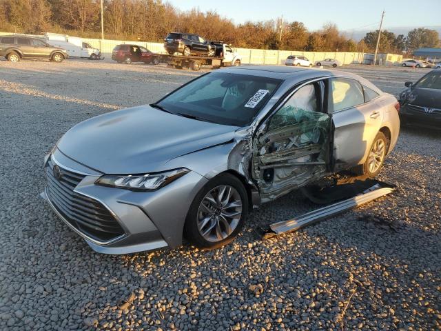 2019 Toyota Avalon XLE