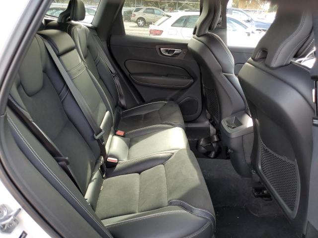 2019 VOLVO XC60 T5 R- LYV102DM6KB364135