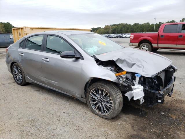 3KPF54AD9NE474046 KIA Forte Gt Line