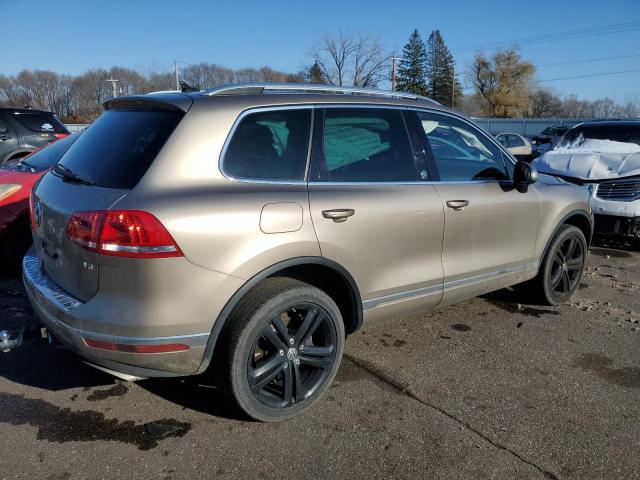 2017 VOLKSWAGEN TOUAREG WO WVGRF7BP7HD000747