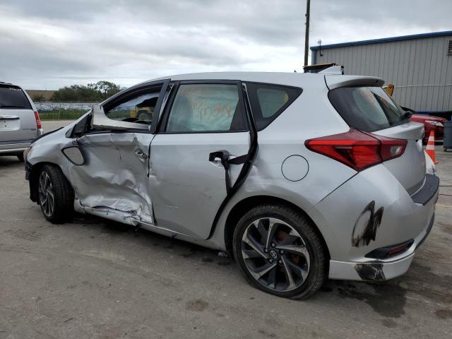 Hatchbacks TOYOTA SCION 2016 Srebrny