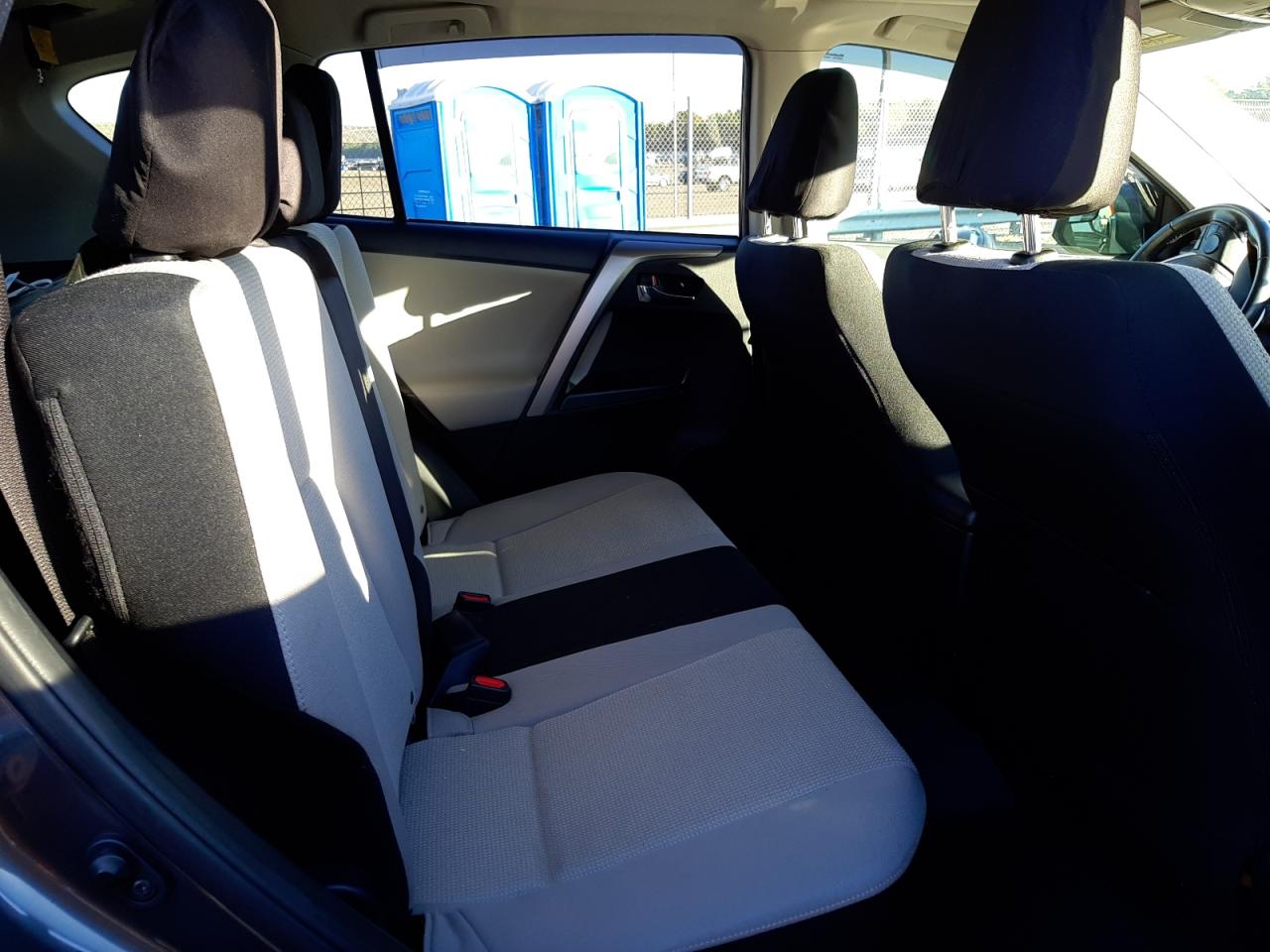 JTMRFREV1HD199286 TOYOTA RAV4 2017