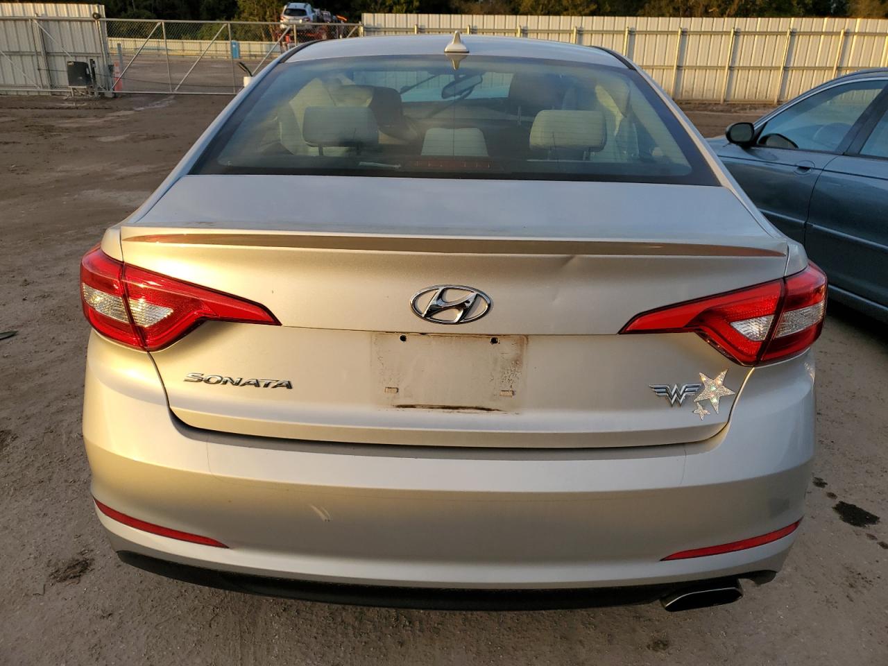 2017 Hyundai Sonata - Image 6