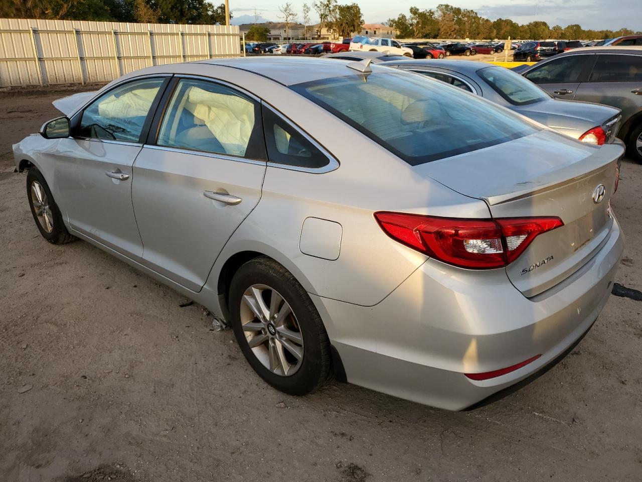 2017 Hyundai Sonata - Image 2