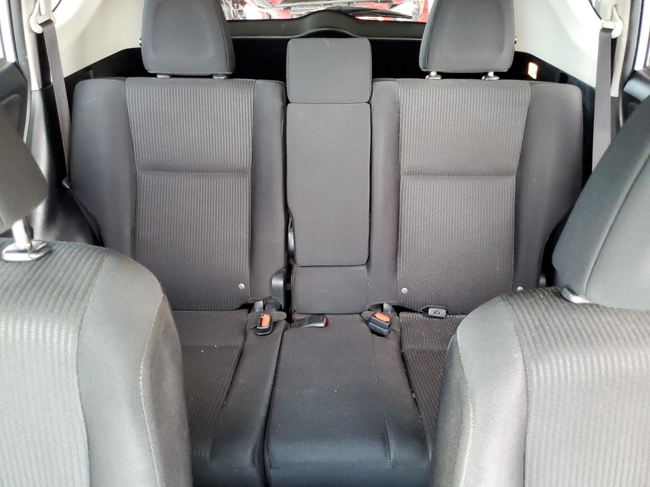 2017 Toyota Rav4 Le VIN: JTMZFREV4HJ703363 Lot: 49145224