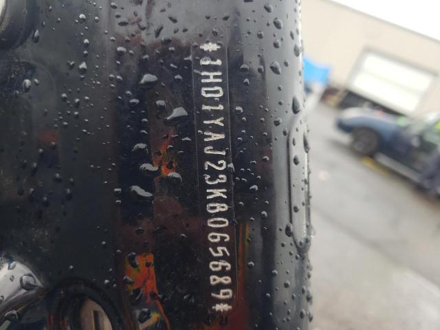 2019 HARLEY-DAVIDSON FLHC 1HD1YAJ23KB065689