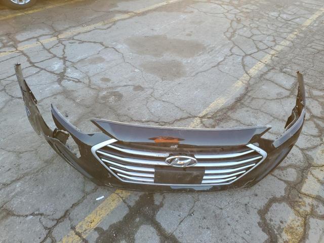 5NPD74LF2JH260358 Hyundai ELANTRA SE