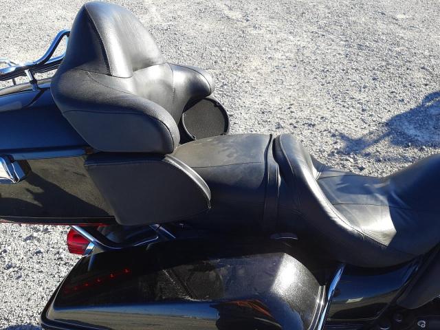 2017 HARLEY-DAVIDSON FLTRU 1HD1KGD18HB609409