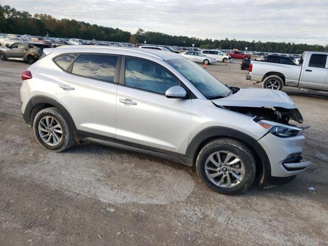 VIN KM8J33A49GU146779 2016 HYUNDAI TUCSON no.4