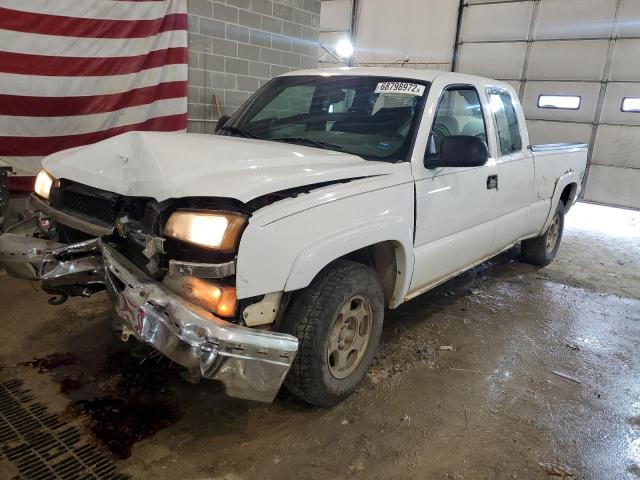 Salvage cars for sale from Copart Columbia, MO: 2004 Chevrolet Silverado