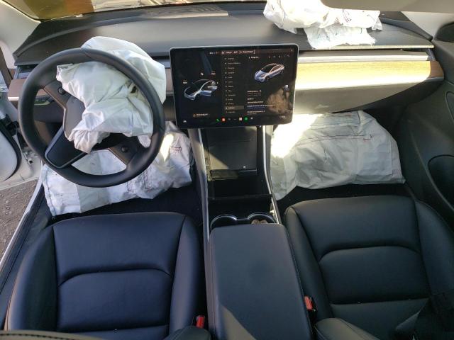 5YJ3E1EB4LF637235 Tesla MODEL 3