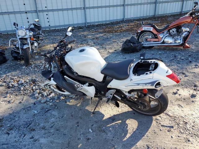 2011 SUZUKI GSX1300 R JS1GX72A9B2100544