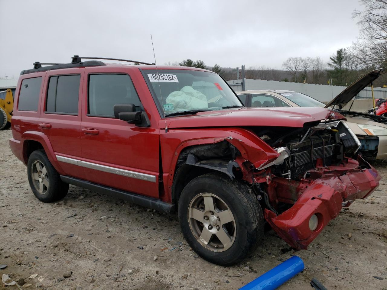 1J4RG4GT0AC139128 2010 Jeep Commander Sport