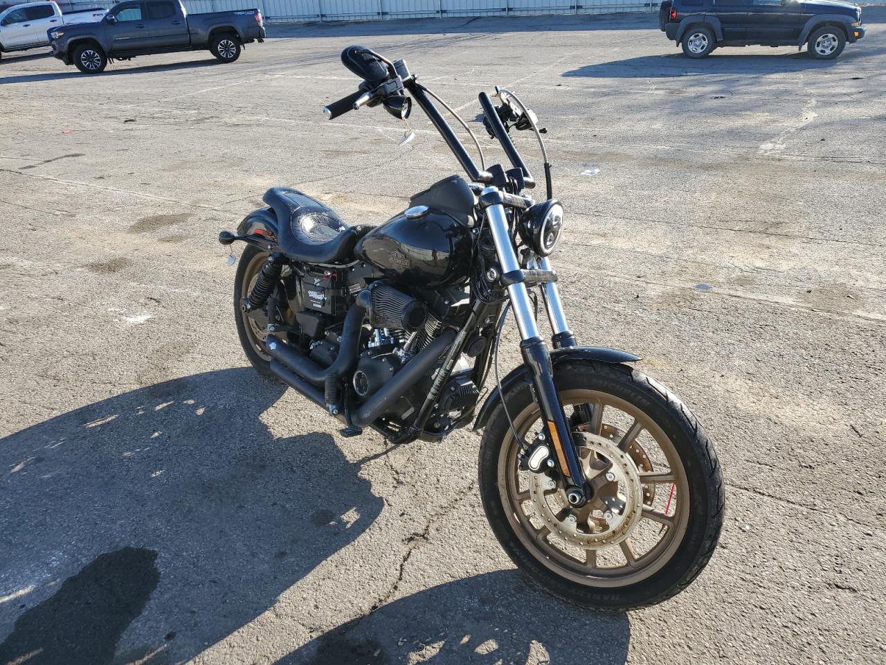 1HD1GS810HC318945 HARLEY-DAVIDSON FXDLS 2017