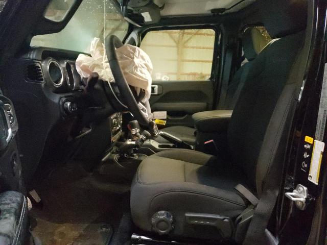 1C4HJXEN4PW588392 Jeep Wrangler Sahara