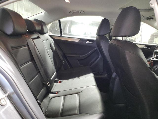 2017 VOLKSWAGEN JETTA SE - 3VWDB7AJXHM380031