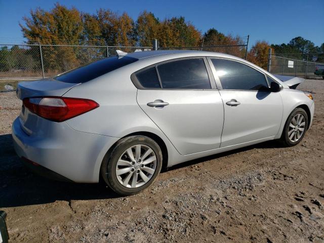KNAFX4A66E5126113 KIA FORTE LX