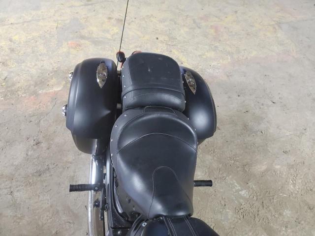 2017 INDIAN MOTORCYCLE CO. CHIEFTAIN - 56KTCDAA9H3338911