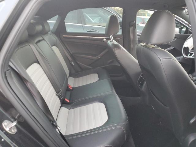 2018 VOLKSWAGEN PASSAT GT - 1VWJM7A33JC037776