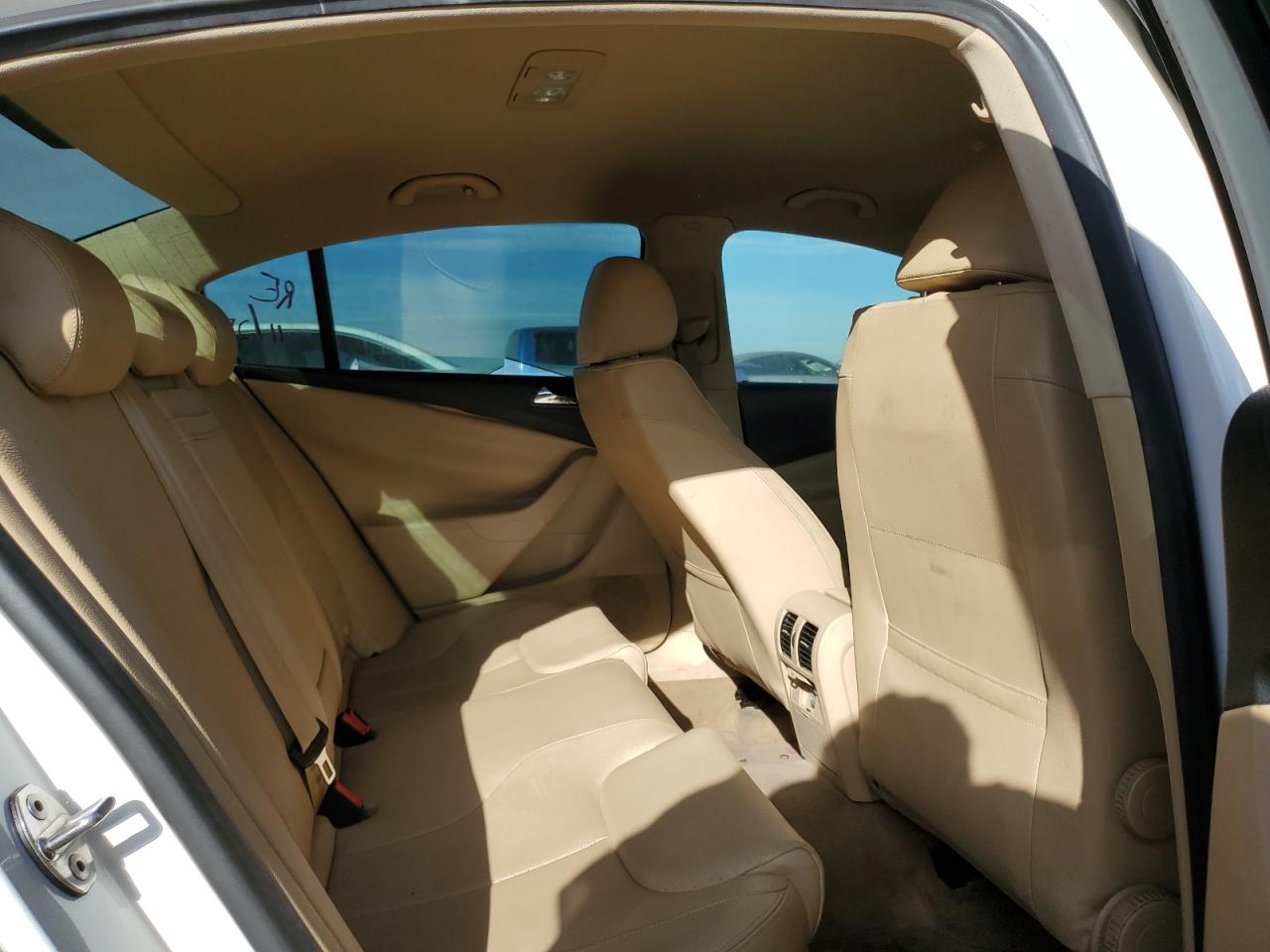 2007 Volkswagen Passat 2.0T VIN: WVWAK73C87E241153 Lot: 57706653