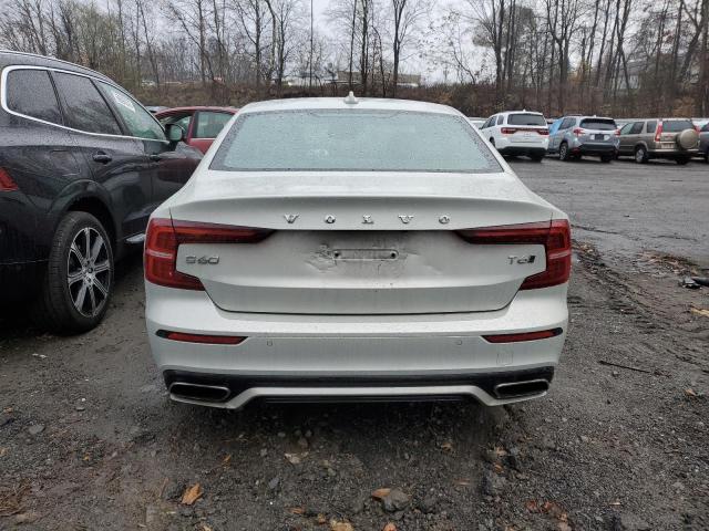 7JRA22TM8MG102136 Volvo S60 T6 R-design