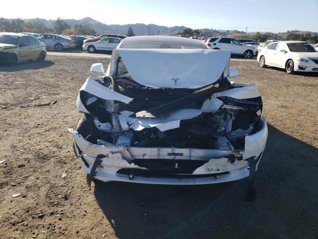 5YJ3E1EB4LF637235 Tesla MODEL 3