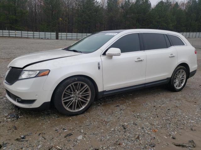 2014 Lincoln MKT 