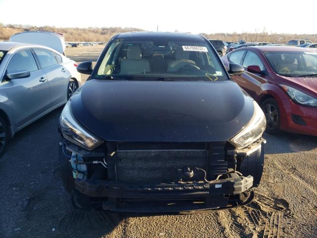 KM8J23A42HU285916 Hyundai TUCSON SE