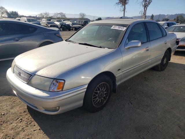 Salvage cars for sale from Copart San Martin, CA: 1999 Toyota Avalon XL