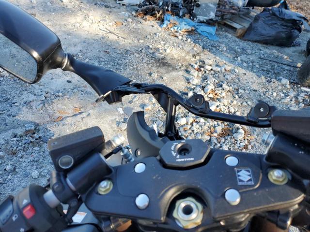 2011 SUZUKI GSX1300 R JS1GX72A9B2100544