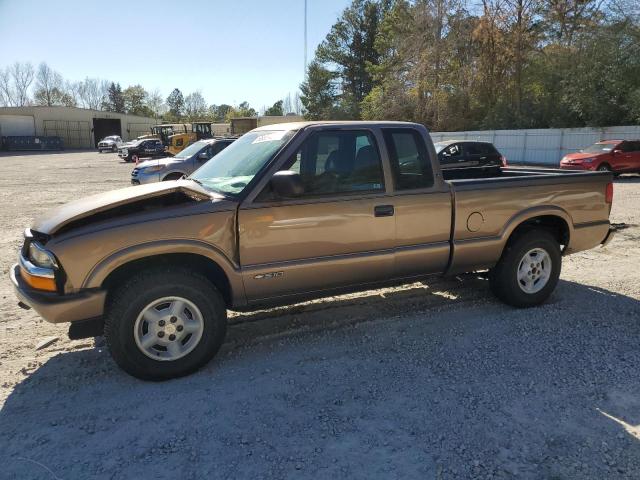 Salvage cars for sale from Copart Knightdale, NC: 2002 Chevrolet S Truck S1