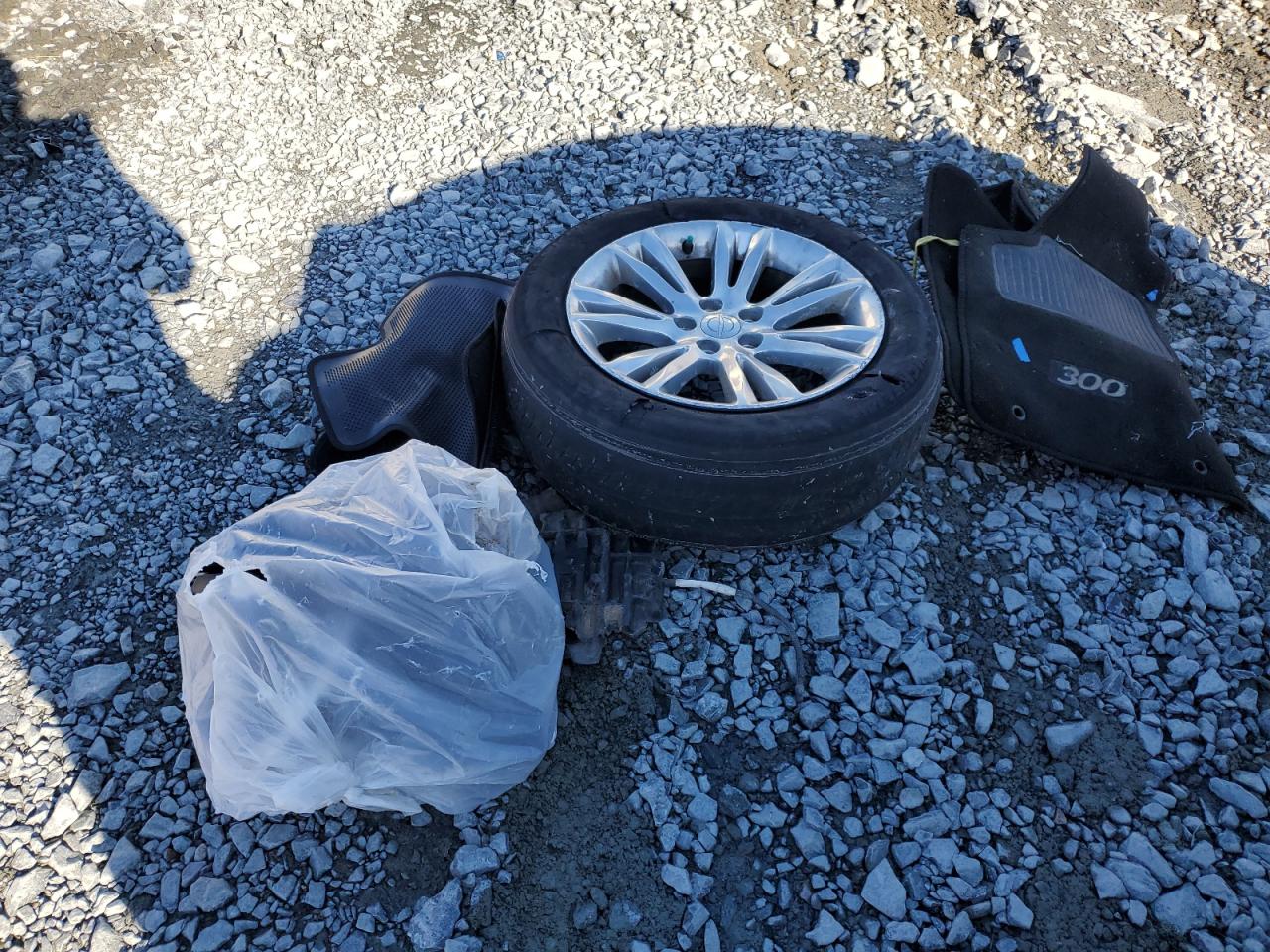 2016 Chrysler 300 Limited VIN: 2C3CCAAGXGH197579 Lot: 62024105