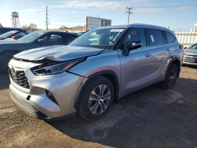 Salvage cars for sale from Copart Chicago Heights, IL: 2021 Toyota Highlander XLE