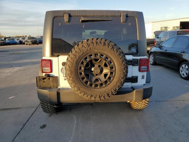 1C4HJWDG1JL929334 Jeep Wrangler Unlimited Sport
